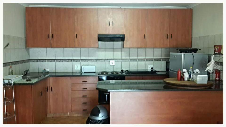 Lani'S Guest House - No Loadshedding Мусіна Екстер'єр фото